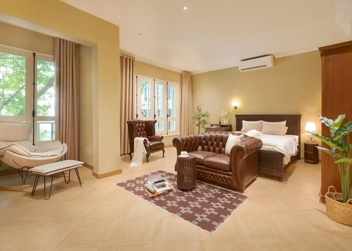 Eclectique Hanoi Homestay